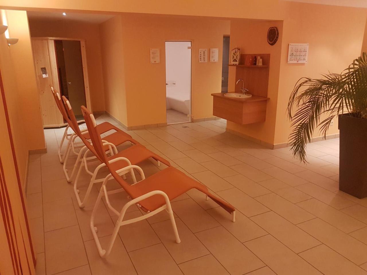 Hotel Pariente سخلادميخ المظهر الخارجي الصورة